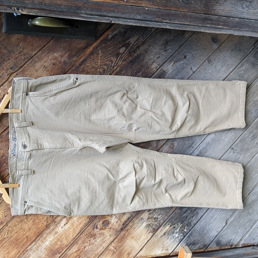 Eddie Bauer pants Cotton Beige Relaxed khaki 40 x 30
